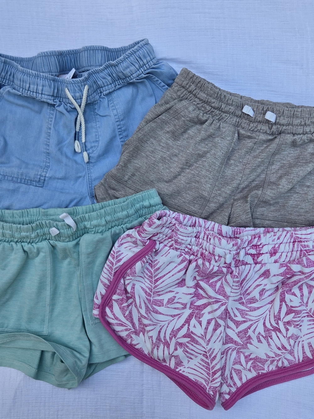 GAP Kids Girls Set Of 4 Casual Shorts - Size 8 (M)